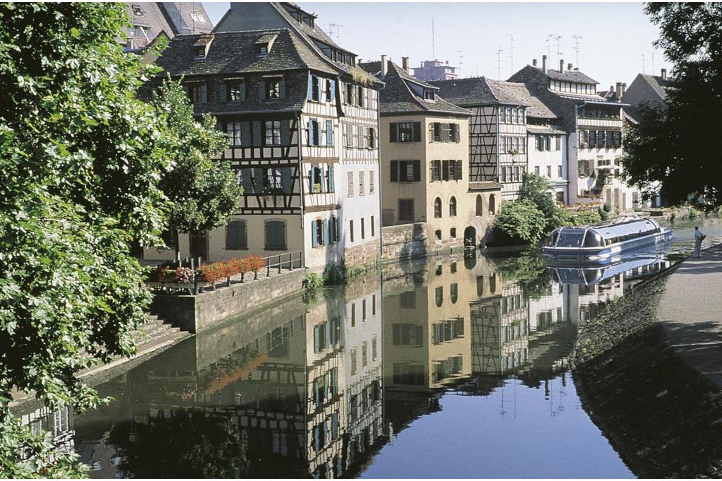 โรงแรมดิ ออริจินัล เด แพร็งซ์ สตราสบูร์ก ซองทร์ ภายนอก รูปภาพ